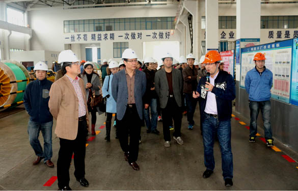 2015年11月21日，市光華高中黨員、教師來上上電纜參觀